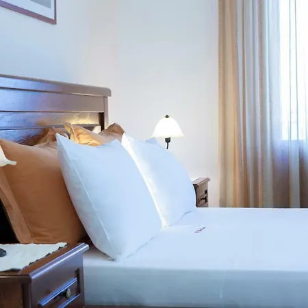 Rubini 别墅 Apolpaina